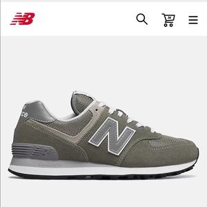 Like New - New Balance 574 Sneakers (7.5)